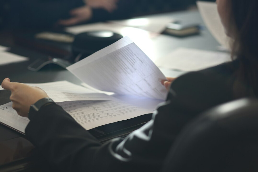detective writing report